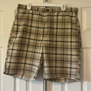 Men’s shorts plaid size 36